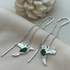 Сережки протяжки срібні з підвіскою пташкою та краплеподібним зеленим фіанатом на ланцюжку