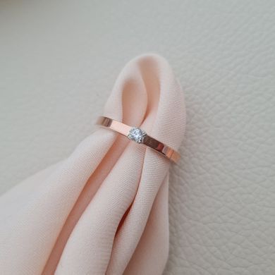 Серебряное кольцо с золотыми вставками и маленьким белым цирконом