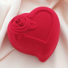Коробочка для украшений бархат красная в форме сердечка с объемной розой