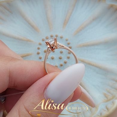 Золотое кольцо для помолвки классическое с фианитом круглой огранки
