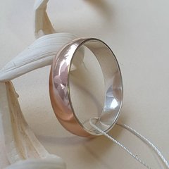 Обручальное кольцо серебряные с золотой напайкой классические гладкое
