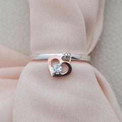 Кольцо серебряное с золотыми вставками с подвеской сердечком и цирконом