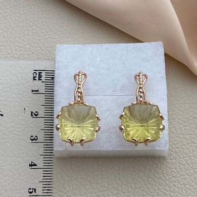 Серьги из золота с крупным квадратными цитринами