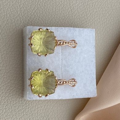 Серьги из золота с крупным квадратными цитринами