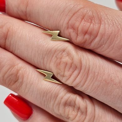 Серьги гвоздики золотые молнии гладкие без камней