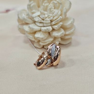 Серьги из желтого и белого золота с орнаментом без камней
