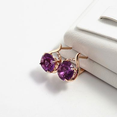 Серьги из золота с александритами фиолетового цвета и фианитами