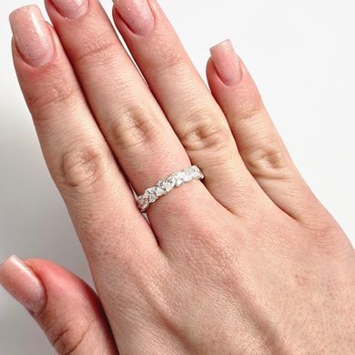 Серебряное кольцо женское с белыми фианитами разной формы