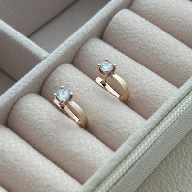 Серьги золотые с белыми круглыми фианитами маленькие