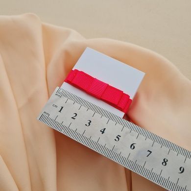 Коробочка для прикрас прямокутна з червоним бантиком