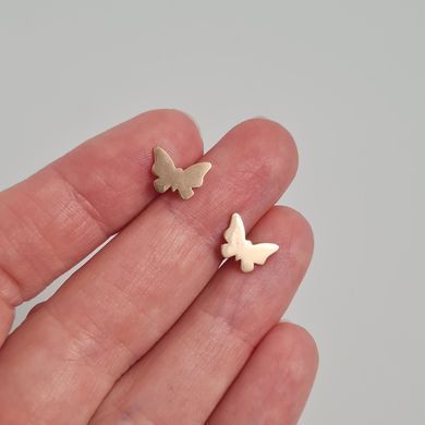 Серьги вкрутки золотые бабочки гладкие без камней