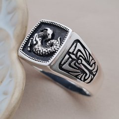 Печатка серебряная мужская Знак зодиака Козерог массивная с черной эмалью