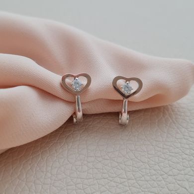 Серьги серебряные с золотой напайкой сердечки с белыми цирконами