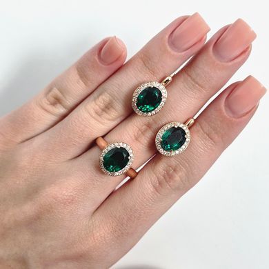 Комплект золотой кольцо и серьги с овальным зеленым турмалином и фианитами