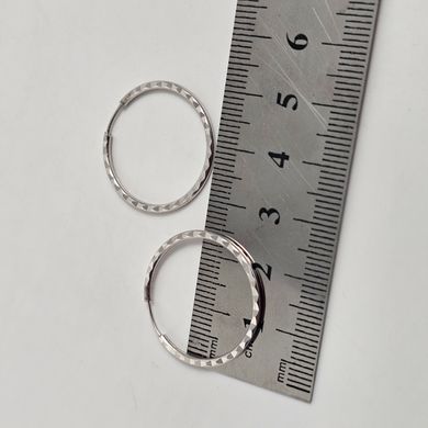 Серьги кольца из серебра с алмазной гранью без камней
